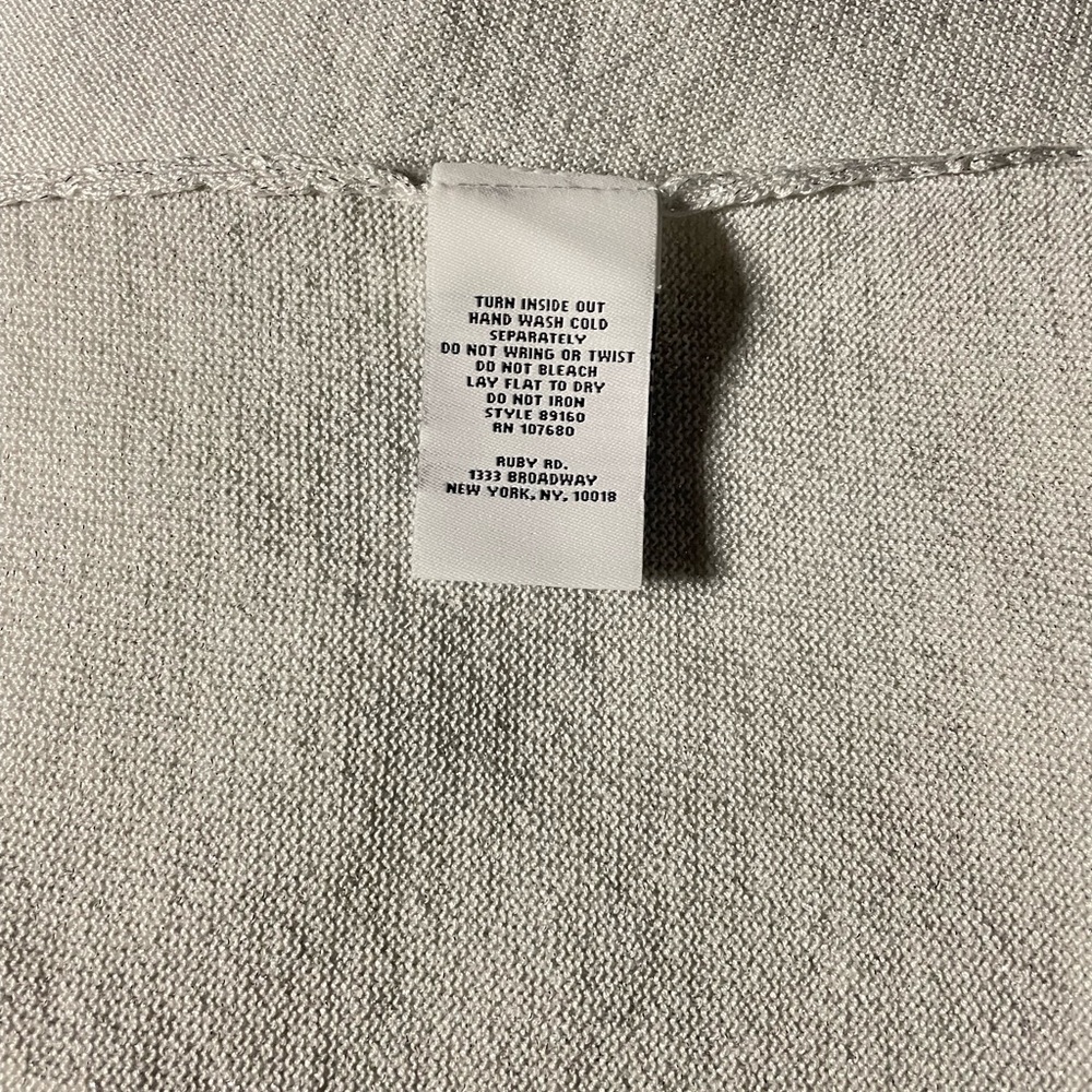 Ruby Rd Lightweight White Sweater With Silver Thr… - image 5